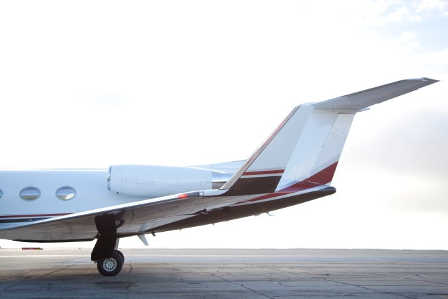 Letter Asks Celebs to Take "No Jet Pledge"