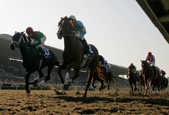 On Thursday, Mayor Antonio Villaraigosa celebrated the return of the Breeders' Cup to the track at Santa Anita. 