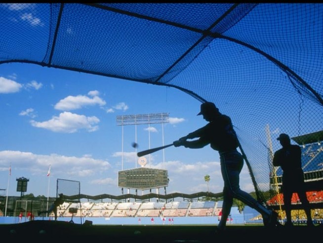 Former Dodger Willie Davis Found Dead in Burbank Home