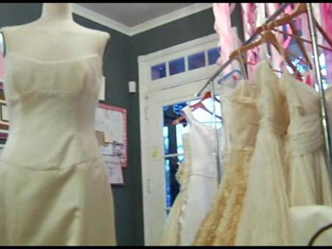 A website is helping brides make some money by recycling their wedding dresses. Afterall, they only wore it once and they do not see any point in keeping it in the back  of the closet.