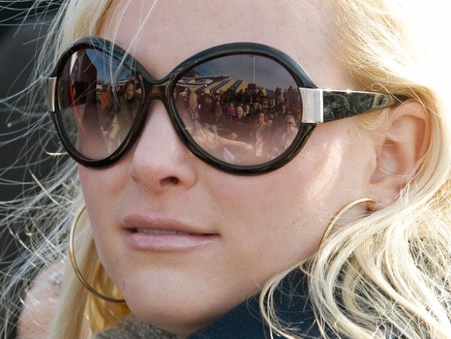 Meghan McCain Trolling for Biker Trash on Twitter