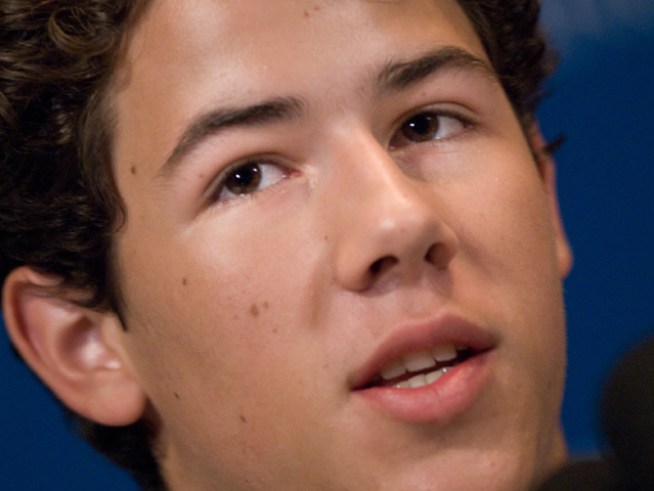 Nick Jonas: "Modeling" New Band After "Springsteen"