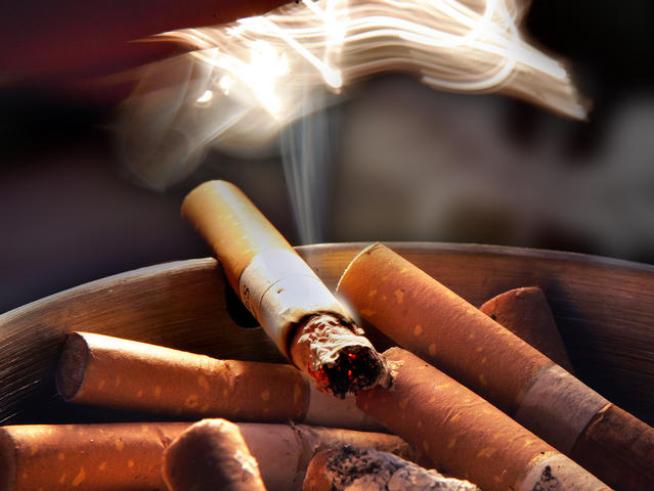 Los Angeles Considers Stricter Ban on Public Smoking