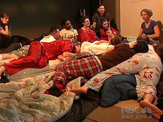 Cuddle Parties Put Strangers in Touch
