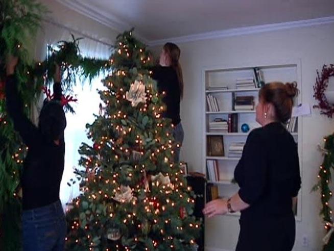 With a few simple tips, your holiday decorations will look like a million bucks.