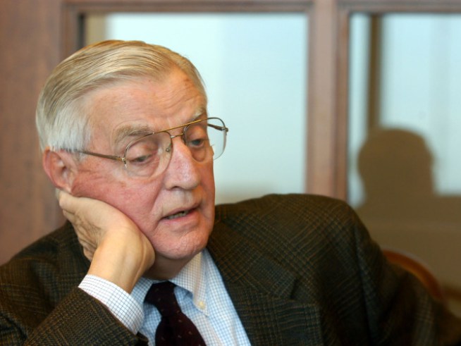 Ex-Veep Mondale Joins Carter on Racism Claims