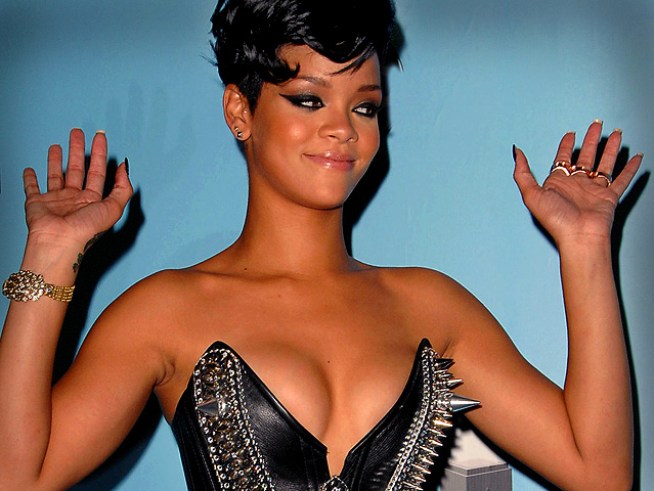 Rihanna To Break Her Silence On "Good Morning America"