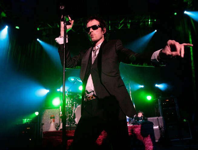 Scott Weiland Does Private Show, Debuts New Clothing Line