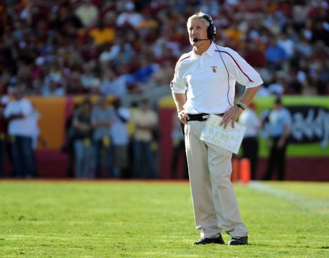 USC Football Reaches Crossroads