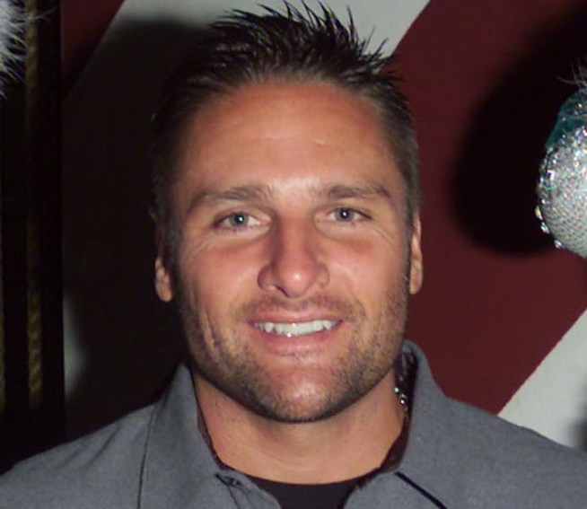Ex-Yankee Chuck Knoblauch Charged in Domestic Assault