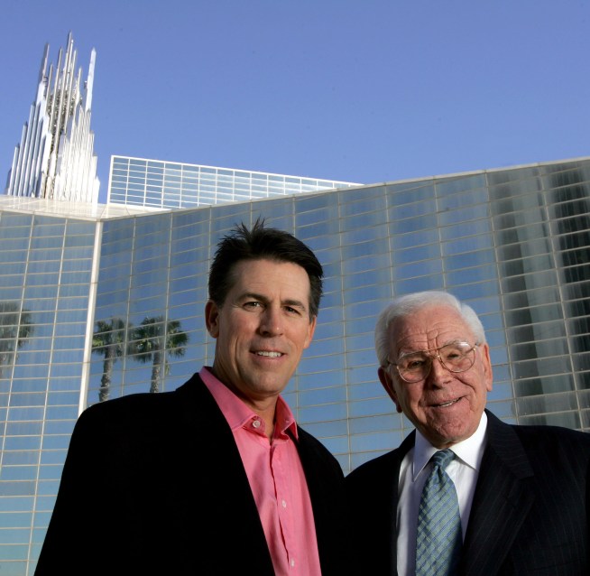Crystal Cathedral's 'Robert II' Removed as 'Hour of Power' Preacher