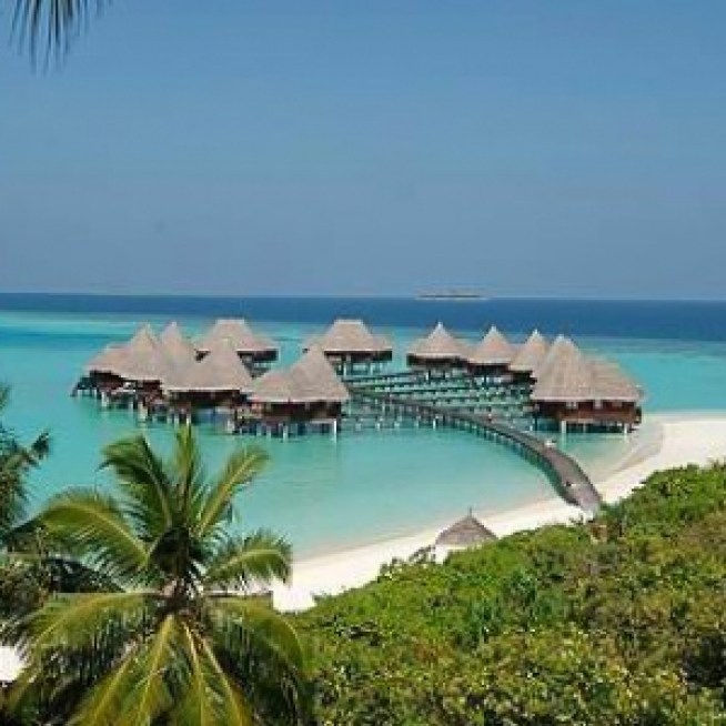 Glam Slam: The Friday Five - Honeymoon Hot Spots