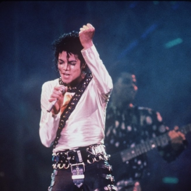 Michael Jackson Set To Top The Charts