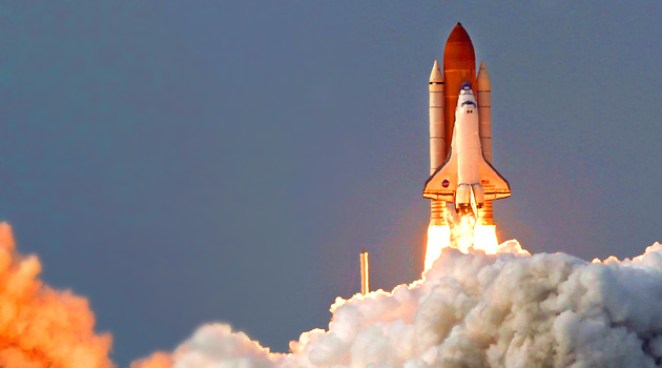 Shuttle Endeavour Blasts into Space After Month's Delay