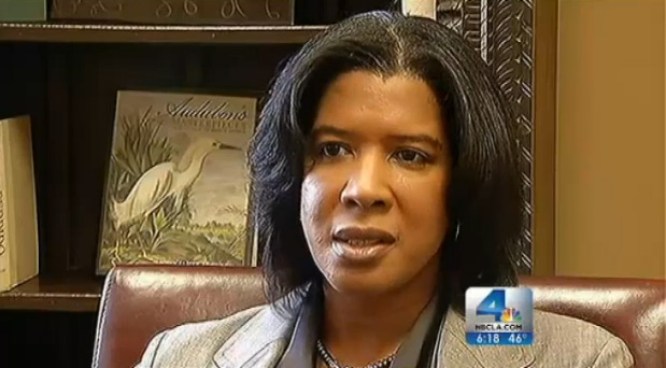 pastor's wife denise hunter sets the record straight about church lawsuit