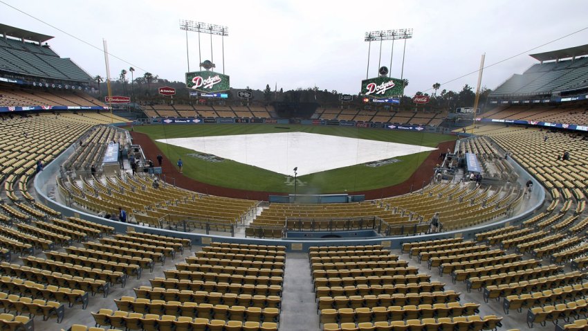 04-08-2015-dodger-stadium-rain-468849368