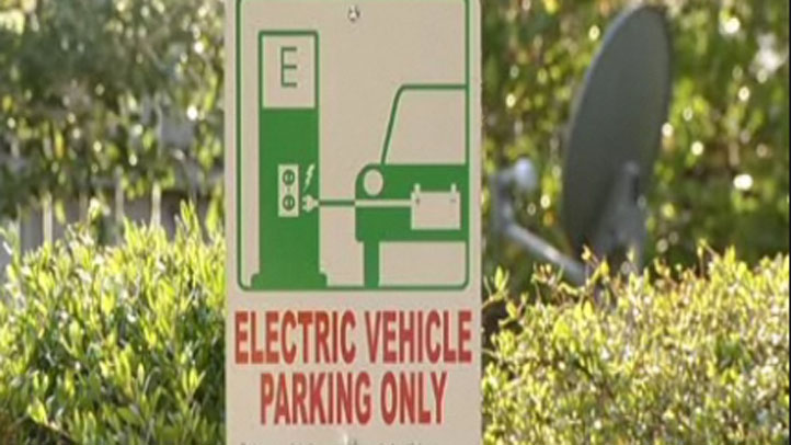 050511 electric car charging station