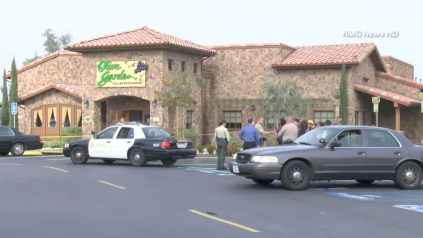 Robber Locks Olive Garden Employees In Refrigerator Nbc Los Angeles