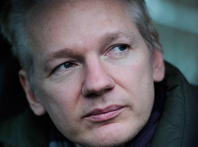 12.18-julian-assange-britian