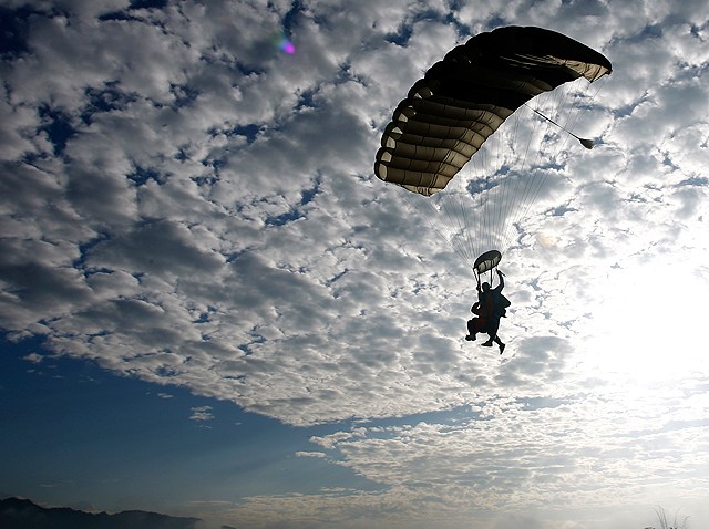 Faa Investigates California Skydiving Sex Stunt Nbc Los Angeles