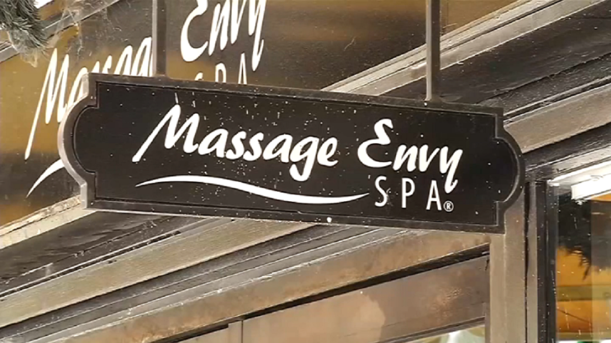 Woman Files Lawsuit Against Massage Envy, Accusing Masseuse of