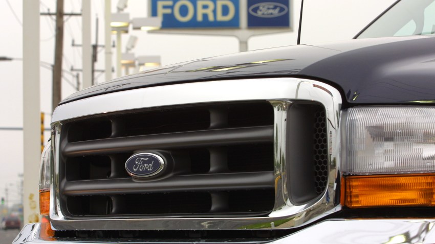 39024602ford_20010810_01565.jpg