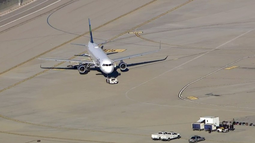 151119-lax-jetblue-plane-security-investigation