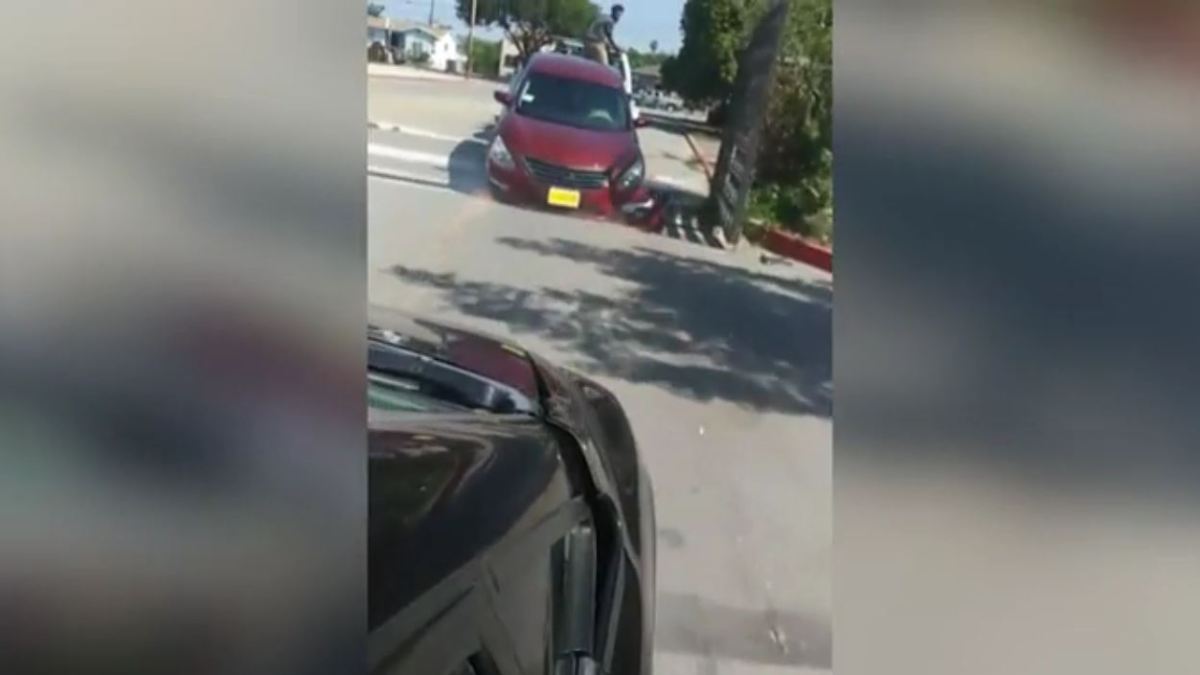 ‘It Was Crazy’: Car Owner Attacks Tow Truck Driver Trying to Repossess