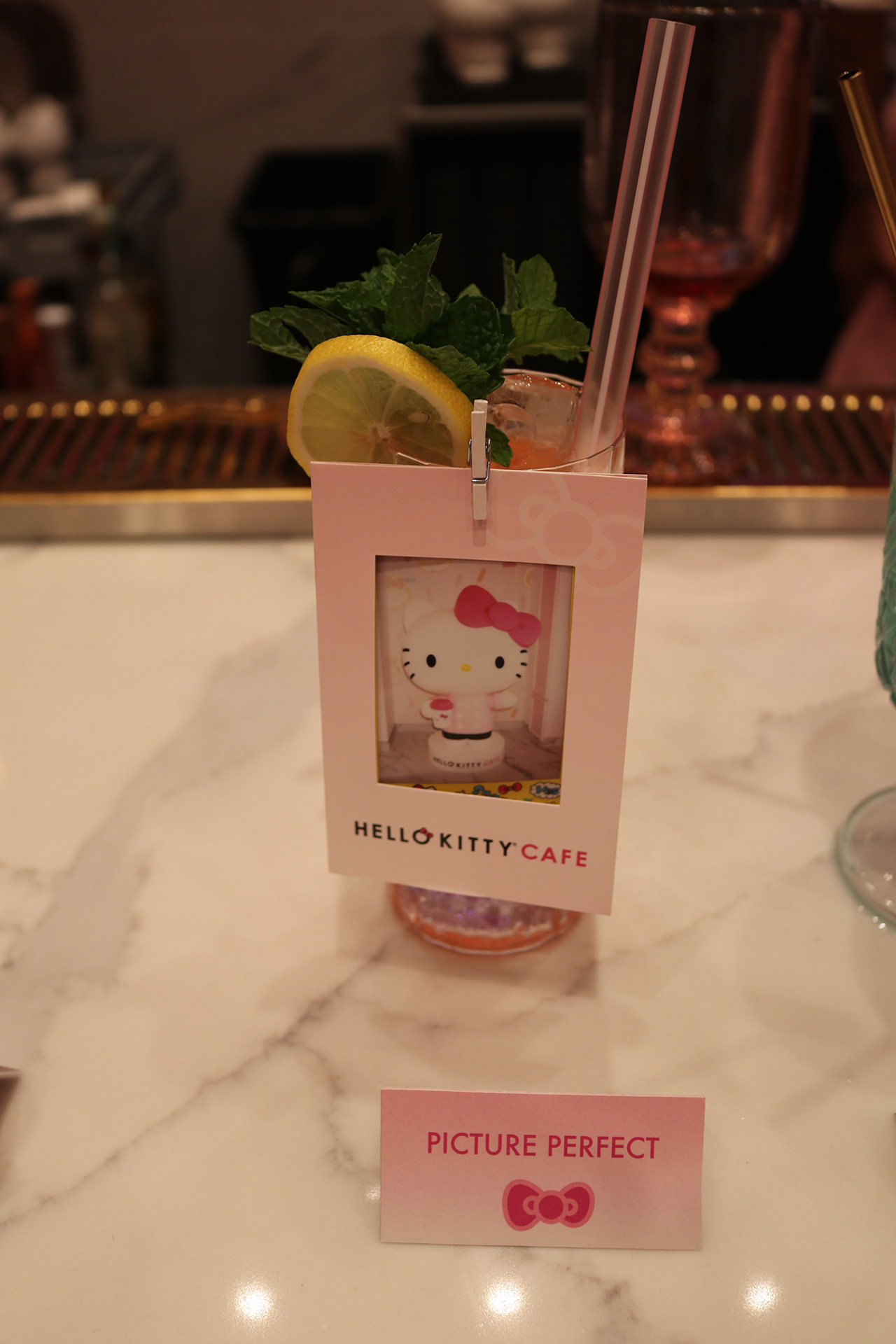 Hello Kitty Grand Cafe Opens at Irvine Spectrum - LET'S PLAY OC!