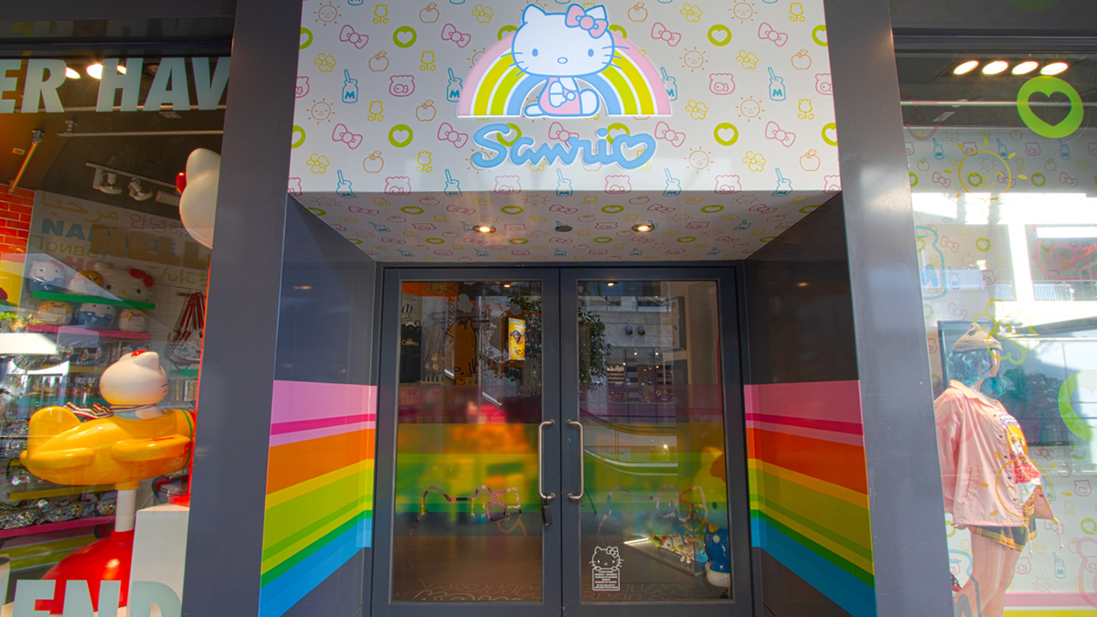 Look Inside Hello Kitty Hollywood Store Opens At Hollywood Highland Nbc Los Angeles
