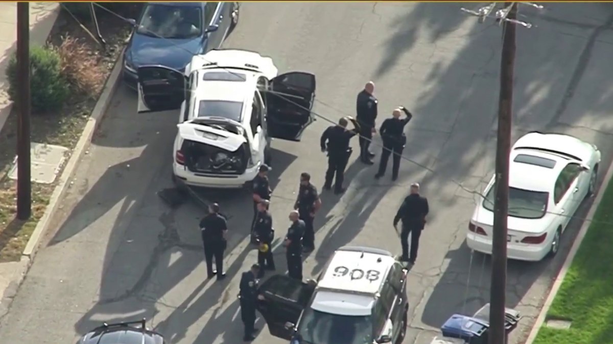 Boxes Tumble From Stolen Mercedes-Benz SUV in 100-MPH Chase – NBC Los ...