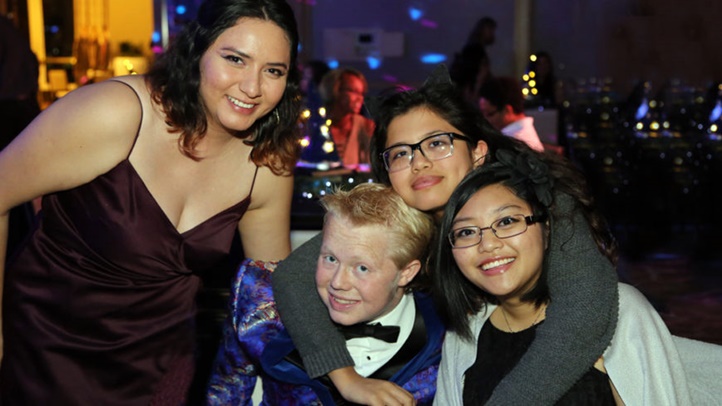 2017-Renal-Teen-Prom-1-1024x495
