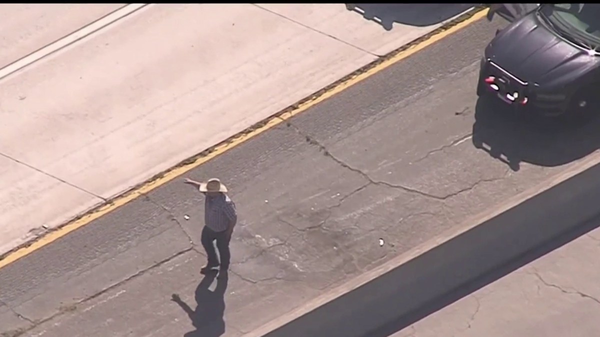 High Speed Chase Ends After Suv Loses Tires On 10 Freeway Nbc Los Angeles