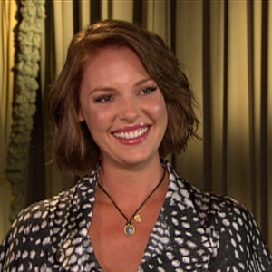 Glam Slam Heigl S Hot Hair Color Nbc Los Angeles