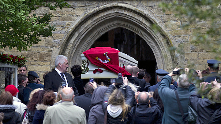 Robin Gibb funeral coffin Bee Gees