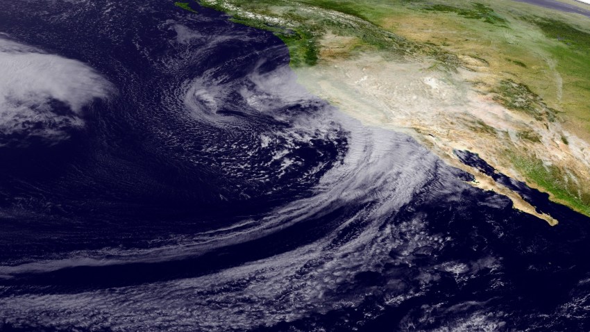 Powerful Storm Moves Into California