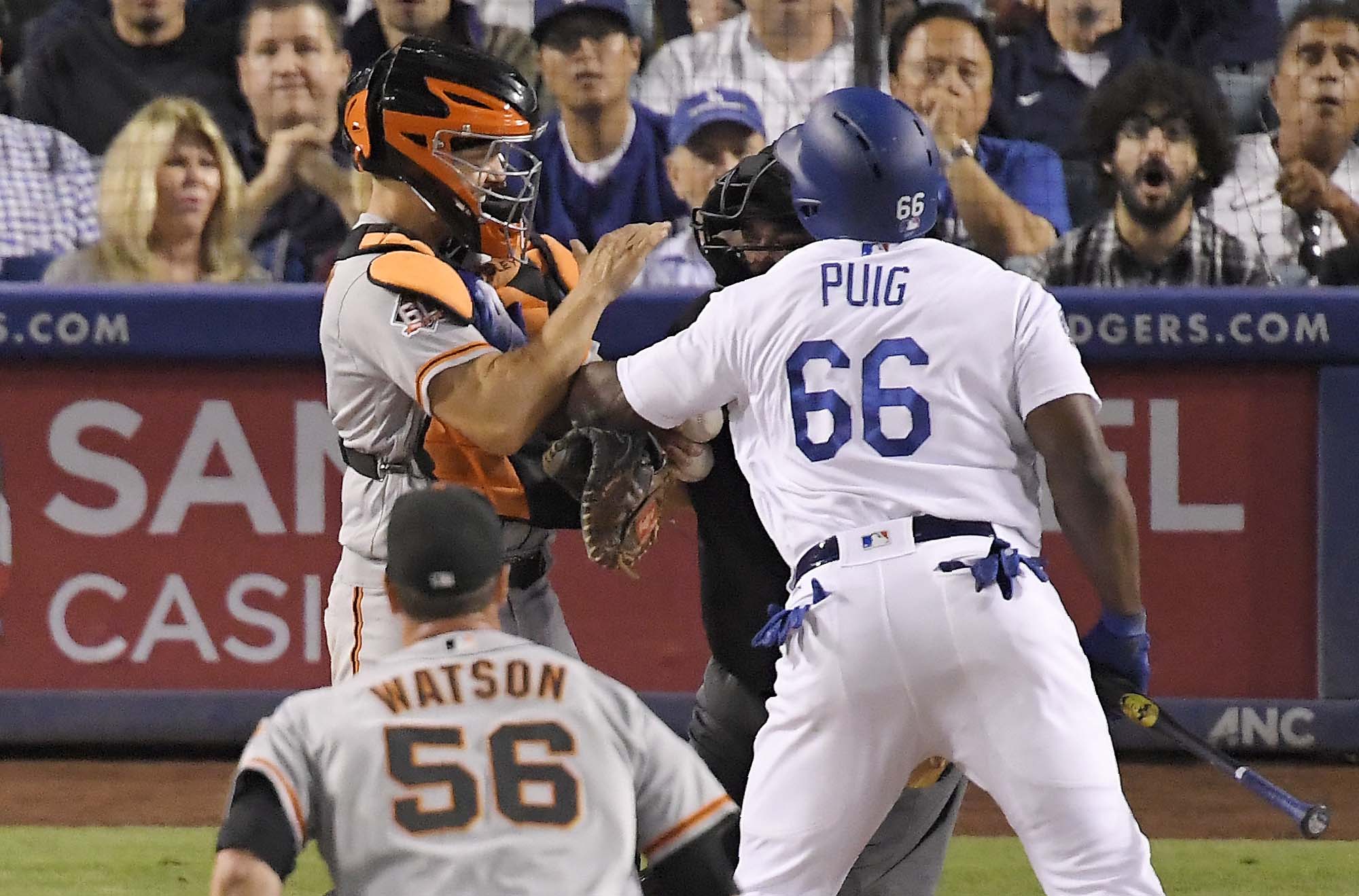 Photos Benches Clear In Dodgers Giants Seventh Inning Scrap