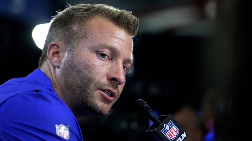 Patriots Rams Super Bowl Football