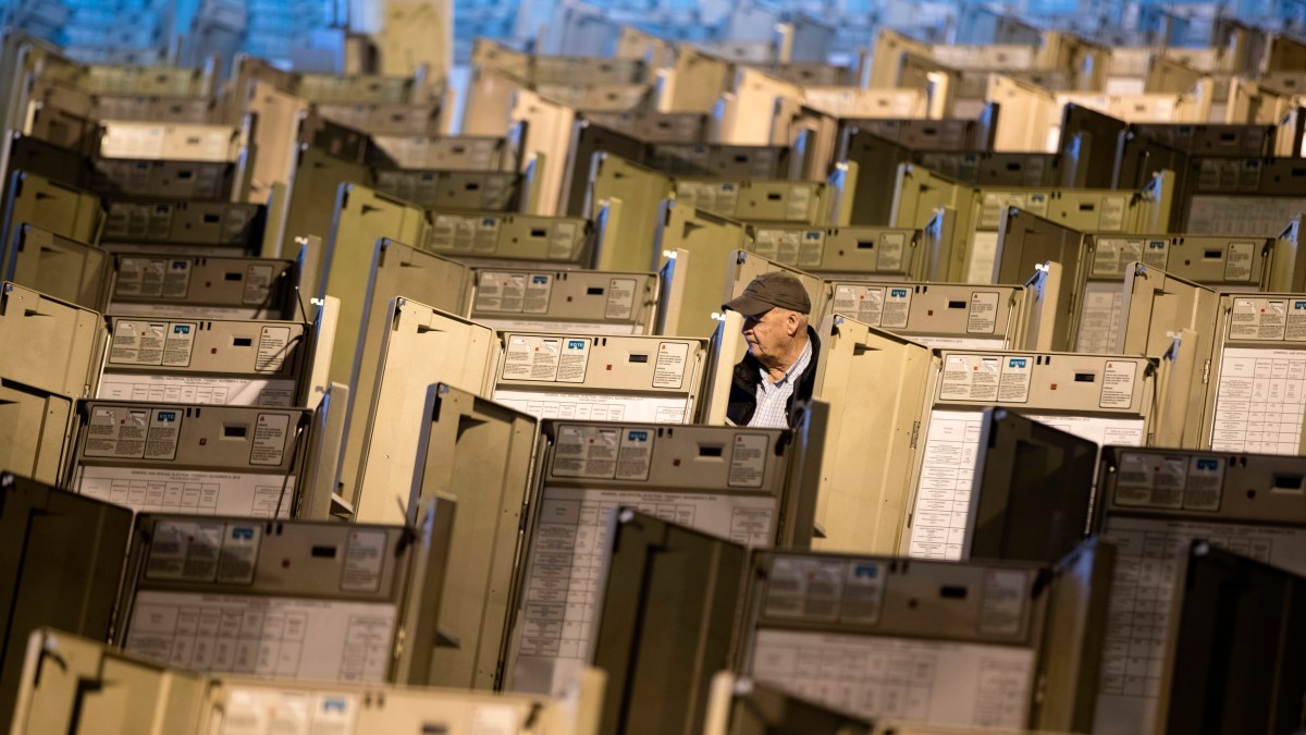 FBI to Keep States in Loop on Election Breaches, Sources Say 1