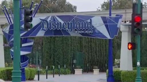 Anaheim_City_Council_to_Vote_on_Disneyland_Wage_Hik