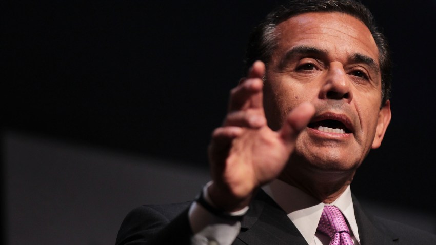 Antonio Villaraigosa