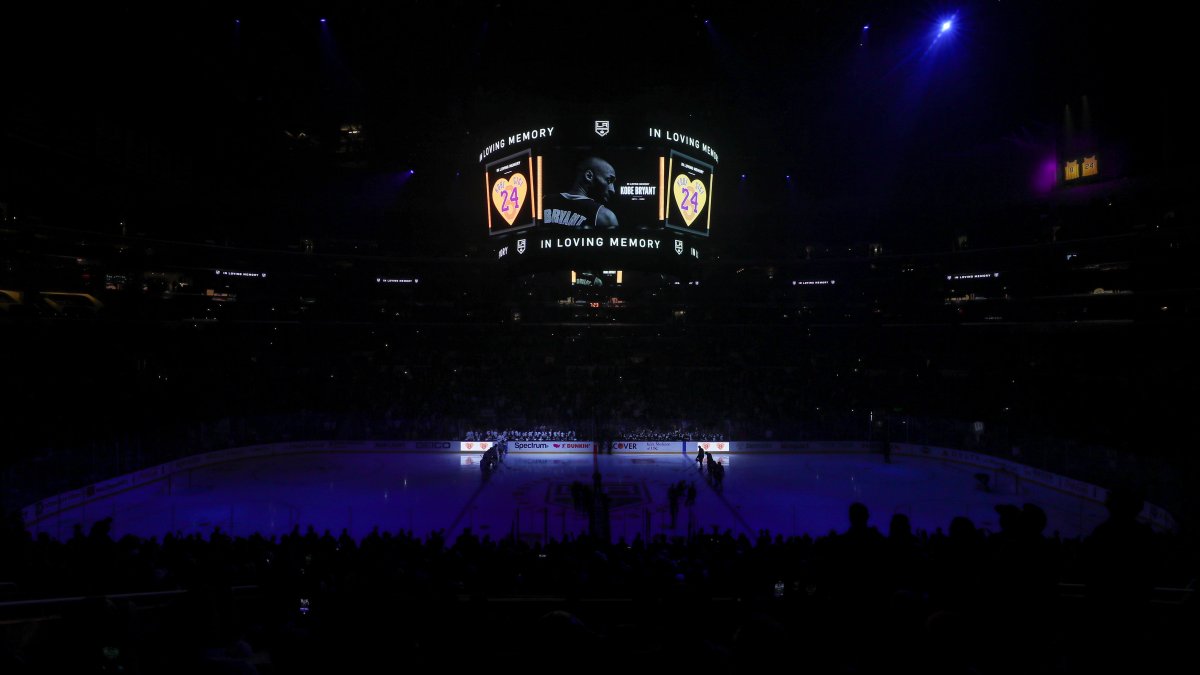 LA Kings honor Bryant in 1st Staples Center game since crash