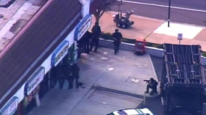 Bank Attack In Riverside Buena Park Bank Hostage Standoff Ends in Shots Fired – NBC Los Angeles