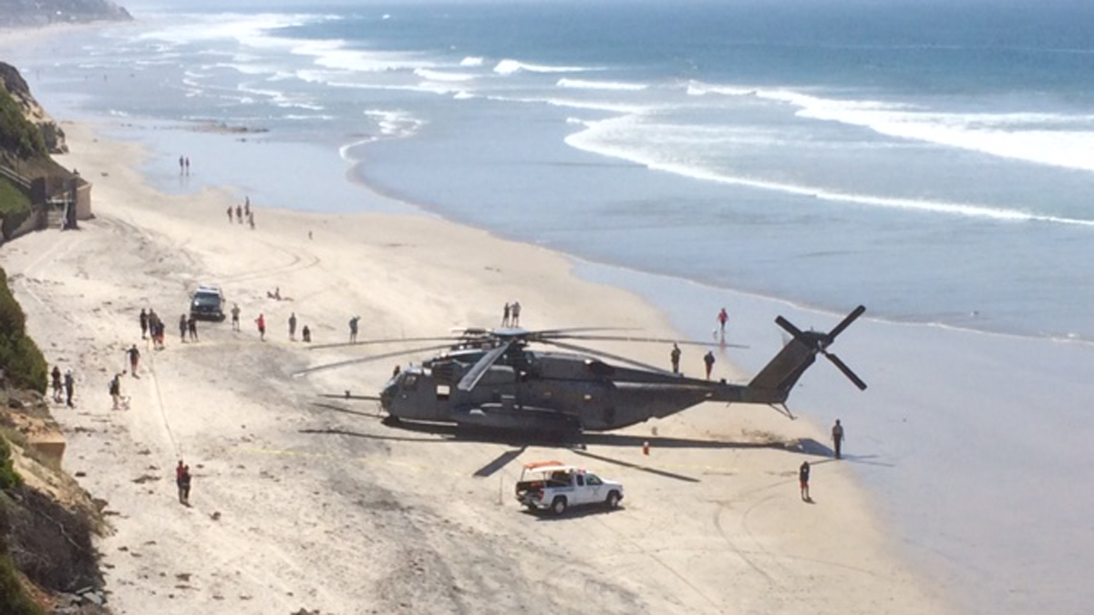 Marine Helicopter Makes Emergency Beach Landing Nbc Los Angeles