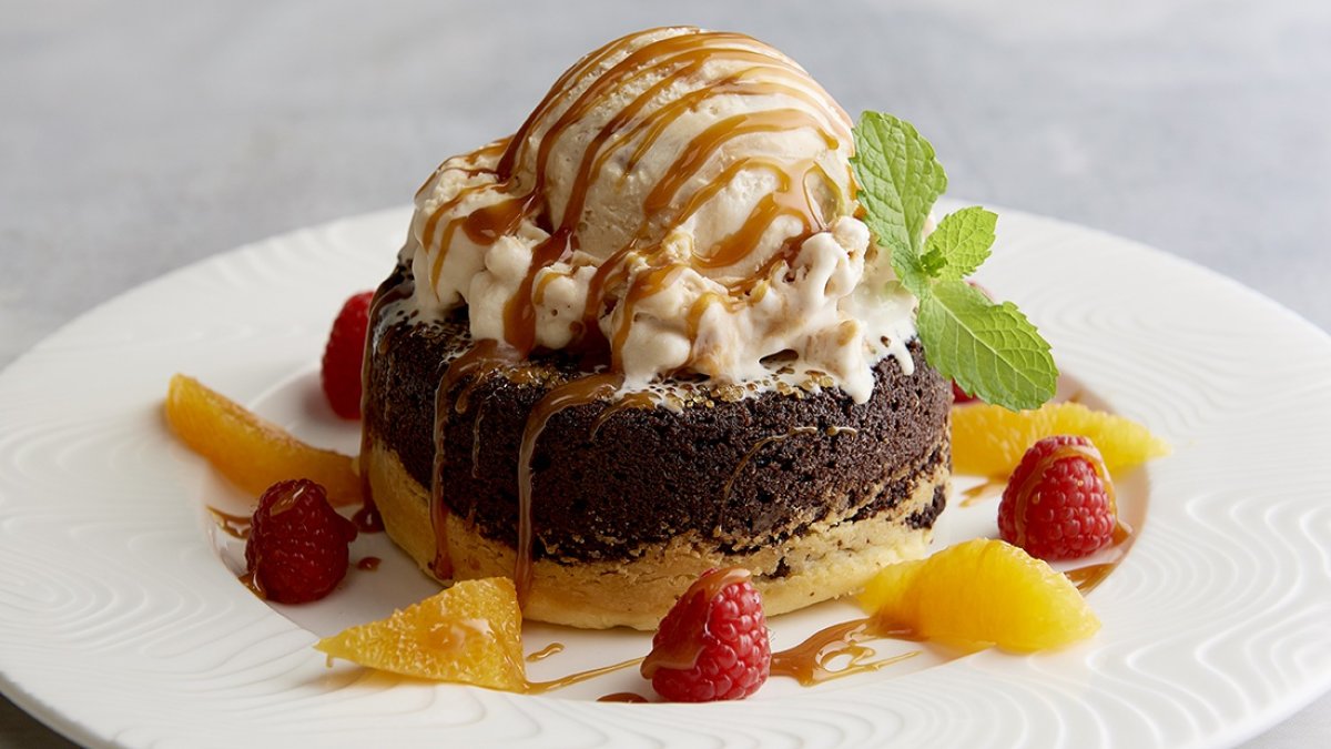 That Mastro’s Chocolate Butter Cake Is Coming Back NBC Los Angeles