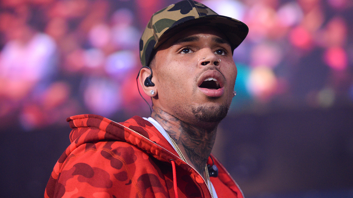 Man arrested for trespassing at Tarzana home of Chris Brown is charged
