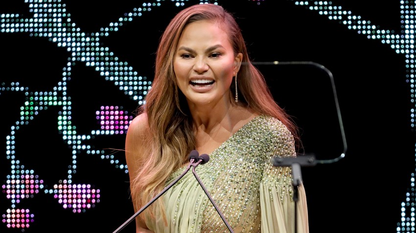ChrissyTeigen