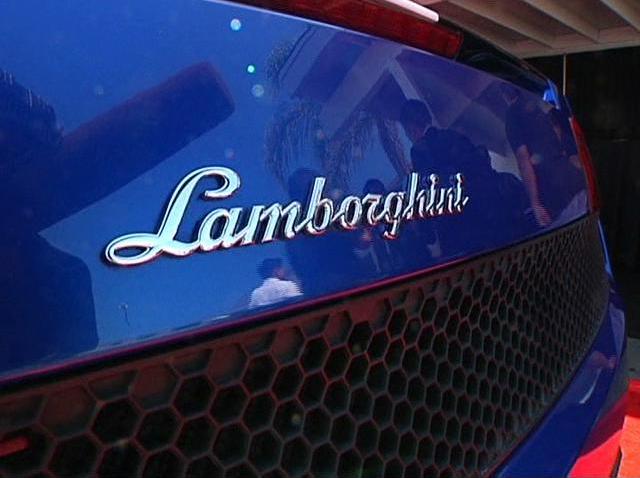 CloseUpLamborghiniBrand