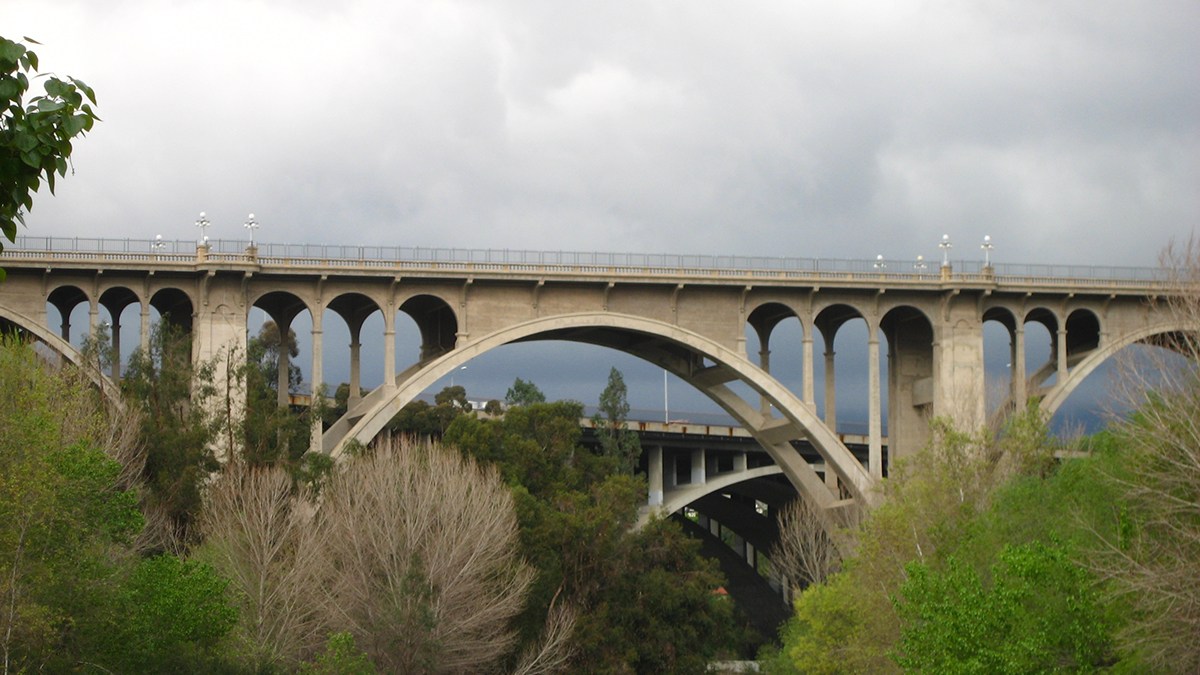 Pasadena’s Iconic Colorado Street Bridge Getting SuicideDeterrent