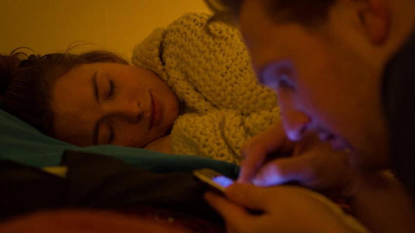 CoupleSmartphone